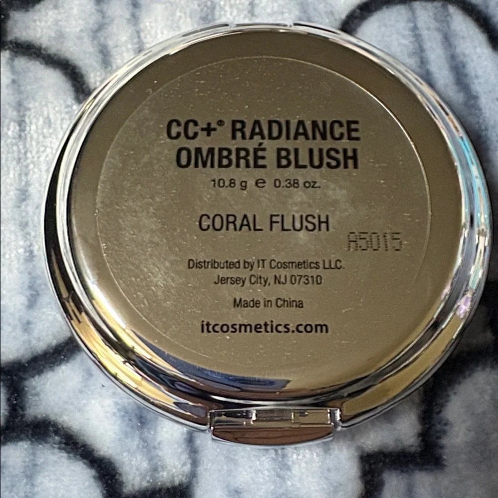 IT Cosmetics CC+RADIANCE Ombre Blush - Coral Flush